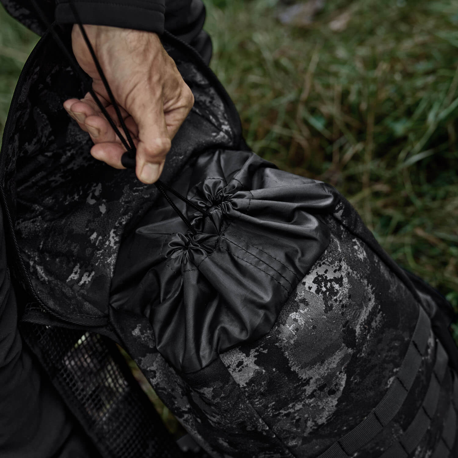  Härkila zaino Noctyx da 12 litri (AXIS MSP Black)